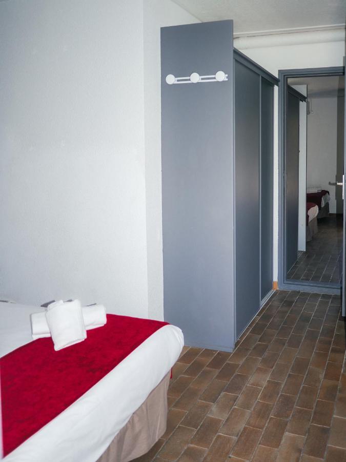 Marina Club Hotel 2*